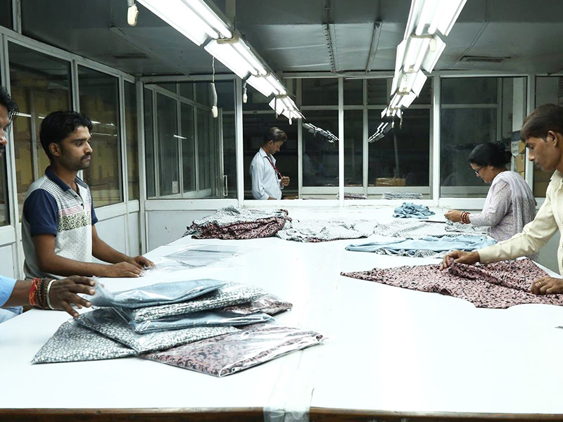 Final AQL garment inspection and quality assurance